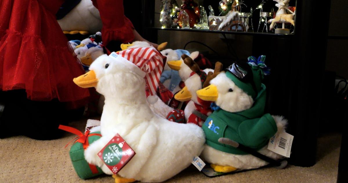 Arizona Families Celebrate Aflac Holiday Duck Each Year Wit